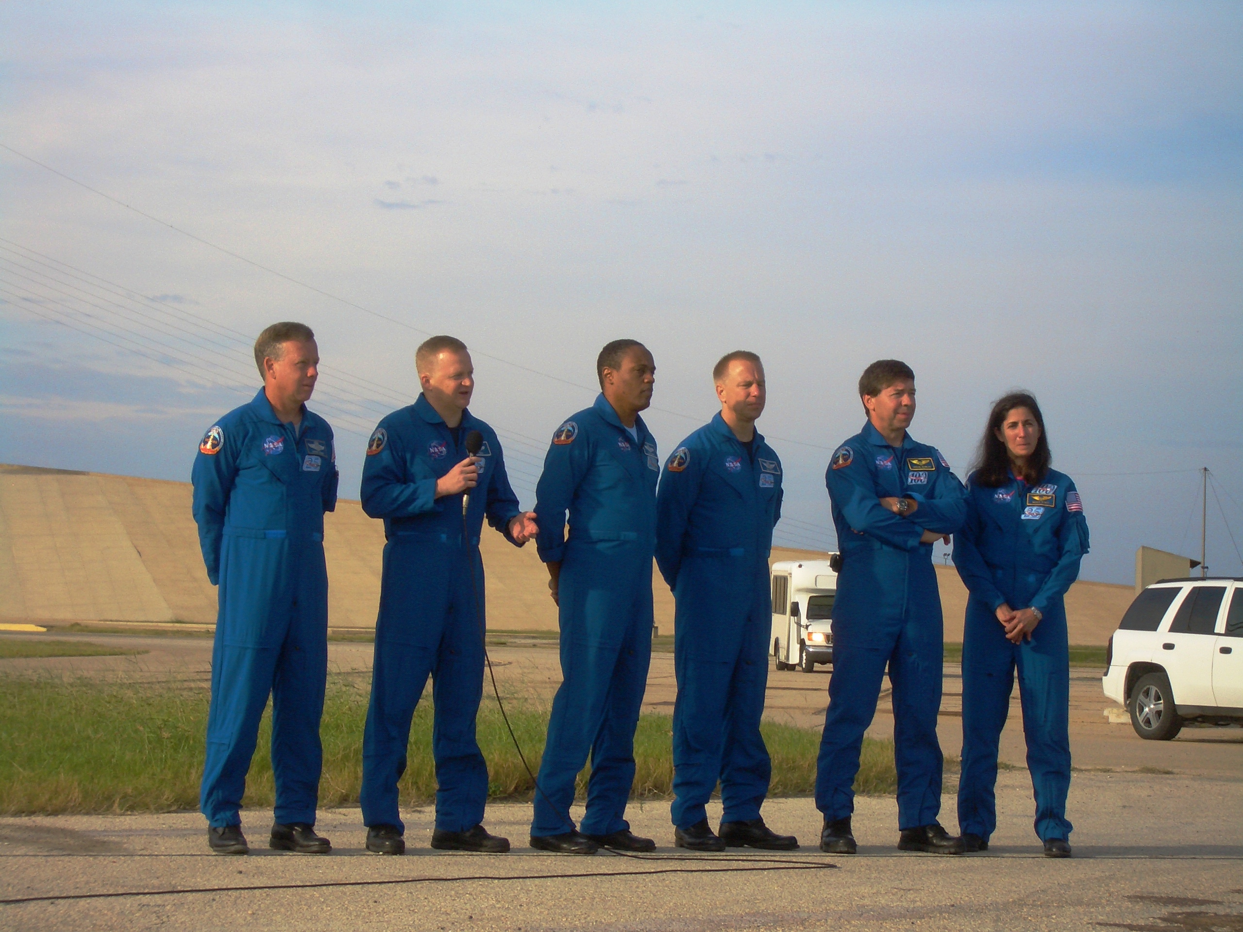 Crew of STS-133 Conducts TCDT Training at KSC « AmericaSpace